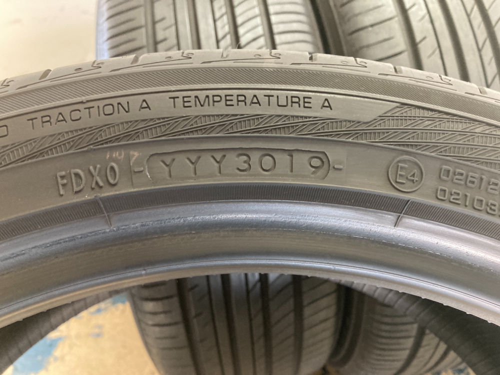 YOKOHAMA ADVAN DB V552 225/45R18 95W XL」の人気商品一覧